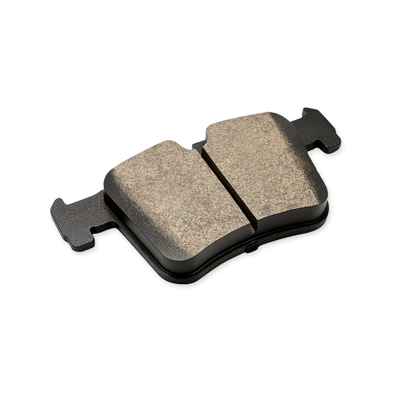 Low-Metallic Brake Pads · 06